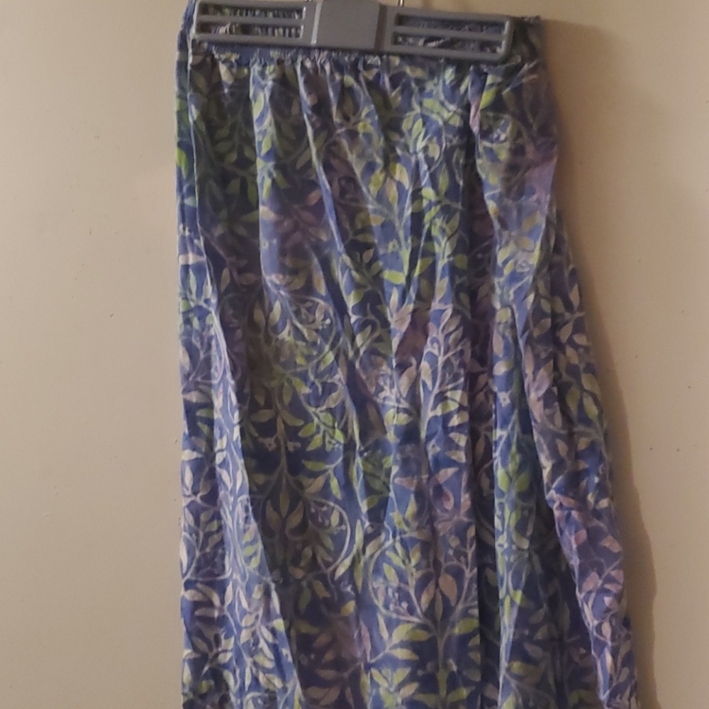 Size large Very Vineyard great condition maxi skir